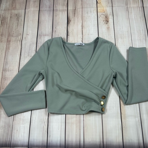 Fashion Nova Green Wrap Blouse Fitted Buttoned. Size XS. - Picture 1 of 6